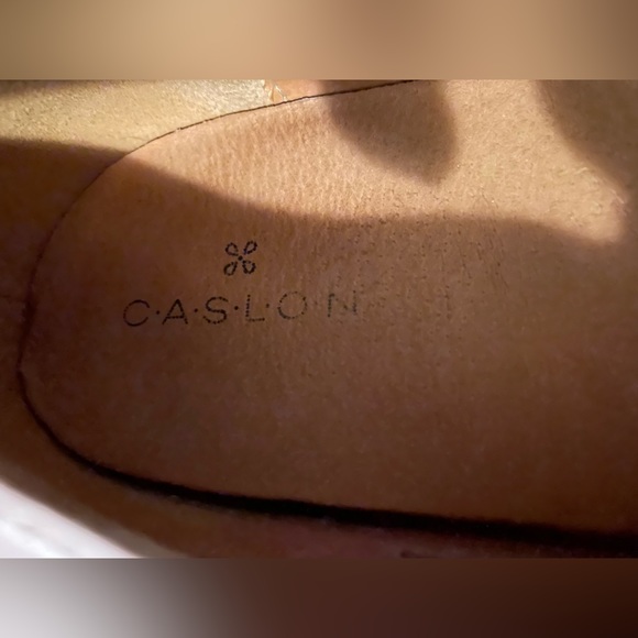 Caslon Perforated Leather Slip On Shoes with Flowers and Pearls Size 10 - Picture 4 of 5